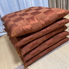 【無料で差し上げます】座布団5枚の画像