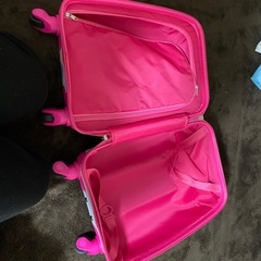 子供用旅行カバンの画像