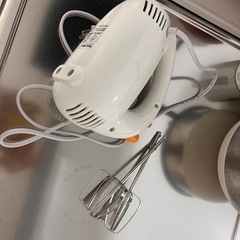 電動 ハンド ミキサー 泡立て器の画像