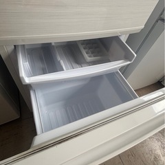 SHARP ノンフロン冷凍冷蔵庫 SJ-D14E-W 2019年製の画像