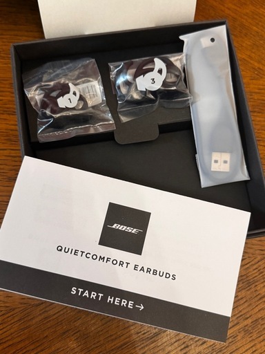 【お取引中  
1万円】BOSE QuietComfort Earbuds（付属品完備・動作良好・除菌清掃済）