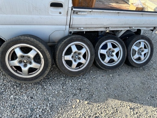 日産スカイラインBNR32GTsの純正ホイール