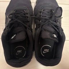 NIKE スニーカー　24.5の画像