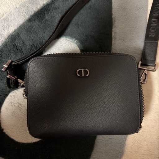 Dior ショルダーバック 27日までしか対応できません。