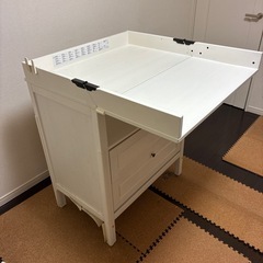 オムツ台付き子供用チェスト　　3/20か3/21取りに来れる方だけの画像