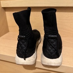 ZARA  ソックスシューズ　約24センチキルティング模様の画像