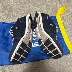 スニーカー、onの画像