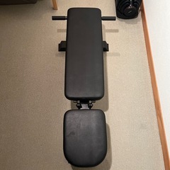 可変式ダンベル2個、ベンチ台、懸垂台の画像