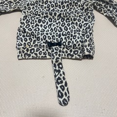 豹柄パーカーの画像