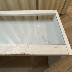 ネイルテーブルの画像