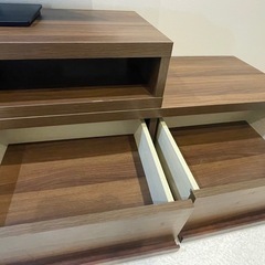 テレビボードの画像