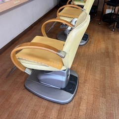 美容院　椅子の画像