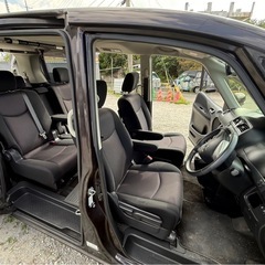 セレナ  S-HYBRID  ８人乗りの画像