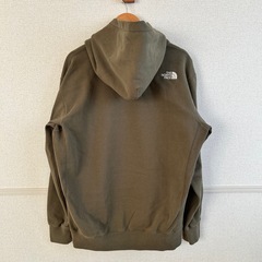 《3/20迄》ノースフェイス　パーカーの画像