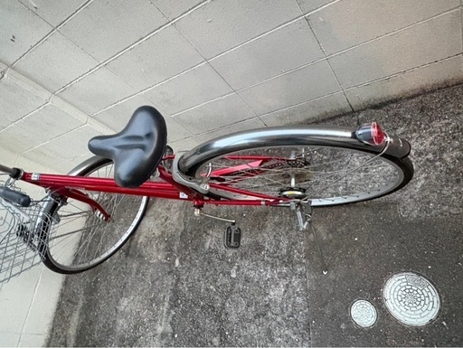 赤いシティサイクル27インチ 前部カゴ付き