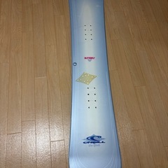スノボードとスノボード収納　145センチ
の画像