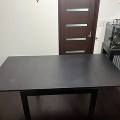 IKEAダイニングテーブルセットの画像