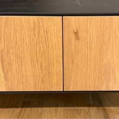 IKEA 木目調　ブラックテレビ台の画像