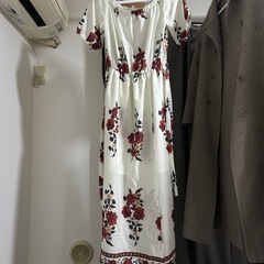 レディースワンピース4点まとめ売りの画像