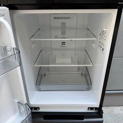 370⭐️2024年製美品★シャープ　冷蔵庫　右、左開き　自動霜取り　一人暮らし の画像