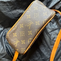 
小さ目のLVショルダーバッグ　ノベルティ品の画像