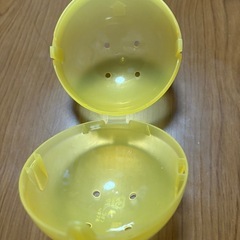 ガチャガチャ空カプセルの画像