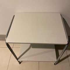 パソコンラックの画像