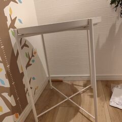 イケア　ローテーブルの画像