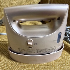 Panasonic スチームアイロンの画像