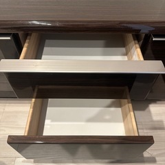 テレビボードの画像