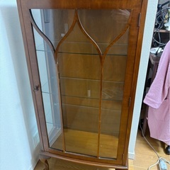 イギリス式　アンティークキャビネットの画像