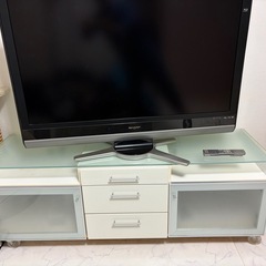 ガラス天板テレビ台（収納多め）※キャスター破損ありの画像