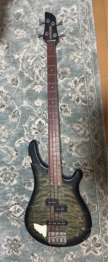 Fernandes  ベース