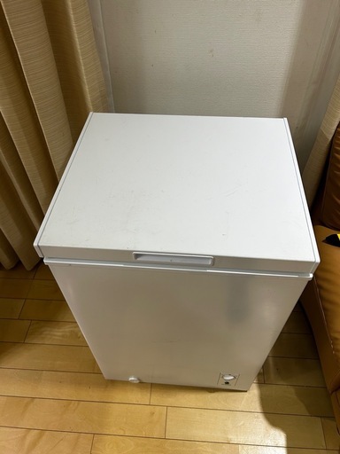 値下げ‼️【2023年製】アイリスオーヤマ冷凍庫 PF-B100TD-W 100L 上開き　