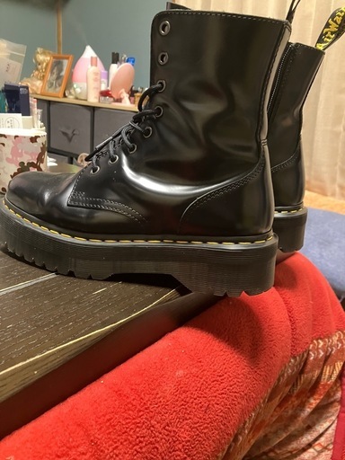 Dr.Martensドクターマーティン厚底8ホール
