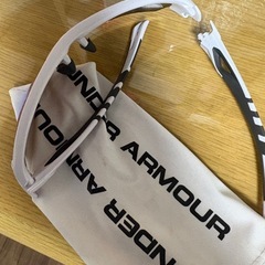 アンダーアーマー   サングラス　訳ありの画像