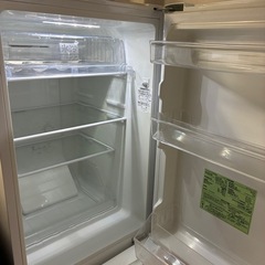 冷蔵庫（氷冷ボックス内蔵）の画像