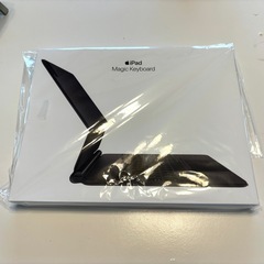 Apple ipad pro 用 MAGIC KEYBOARD の箱。の画像