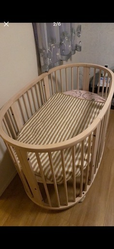 stokkeベビーベッド