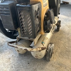 アネスト岩田　COMG L22-10エンジンコンプレッサー　現状の画像