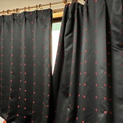 カーテン  1枚300円の画像