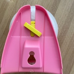 ハムスターの回し車、水ボトルの画像