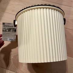 バスケット物入れの画像