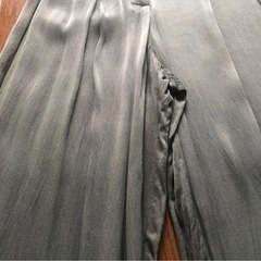 ZARA ザラ　ストレートパンツ　カーキの画像