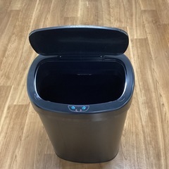 ダストボックス（電池開閉）【町田市再生家具】　253706の画像