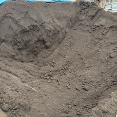 お庭の園芸土の画像