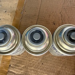 車のエアコンガス　3本の画像