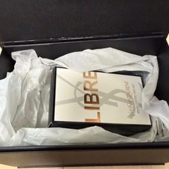 新品未使用　イブサンローラン　リブレ　ヘアミスト　ギフトボックス付きの画像