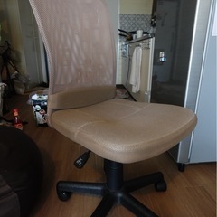 パソコンチェア オフィスチェア メッシュの画像