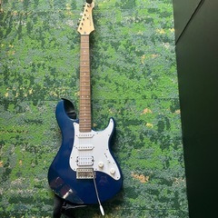 YAMAHAヤマハ PACIFICA012 エレキギターの画像